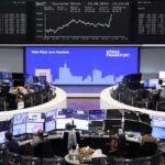 European shares subdued ahead of data-heavy week