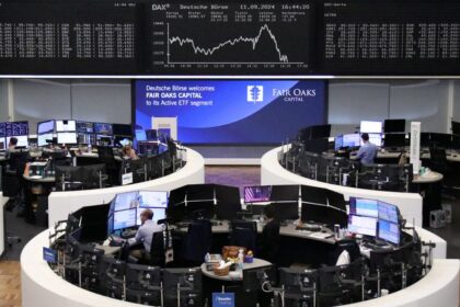 European shares rise 1% on tech boost; ECB meet in focus