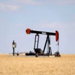 Oil prices extend recovery from multi-year lows