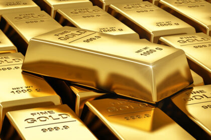 Gold prices hit record high amid election jitters, rate uncertainty