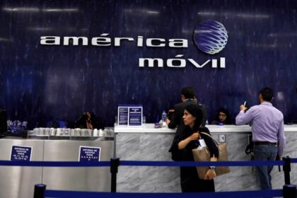 Mexican tycoon Slim's America Movil to keep pushing 5G expansion in 2025