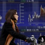 Asia stocks drift lower; Chinese shares defy Trump tariff threats